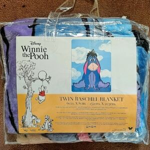 WINNIE THE POOH EEYORE TWIN SIZE BLANKET